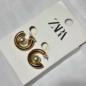 Zara Gold Hoop Earrings with Pearls